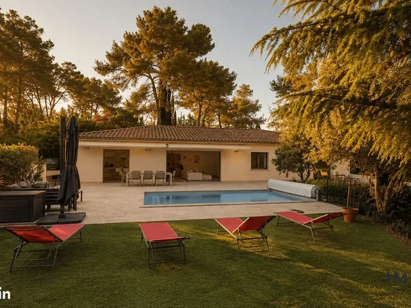 Villa 6 pièces 178 m²