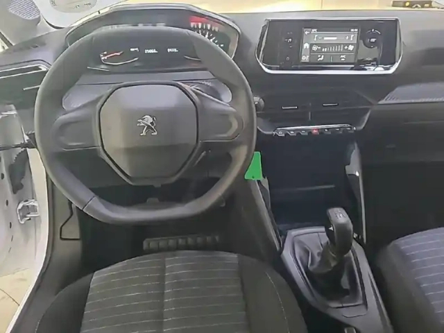 Peugeot 208 puretech 75 s&amp;s bvm5 — photo 8