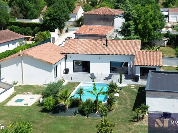 Maison 7 pièces 194 m²