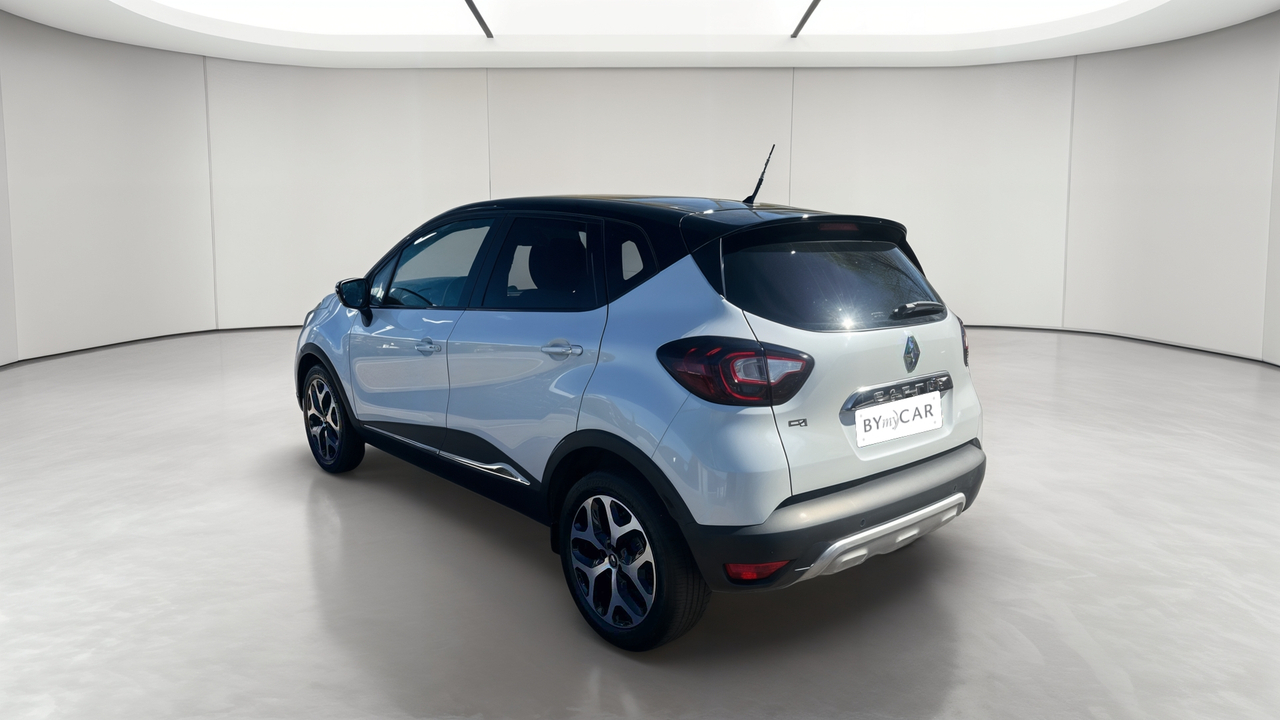 Renault Captur TCe 150 FAP EDC — photo 3