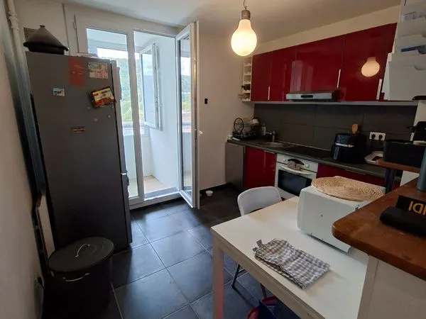Apparemment T4 65m2