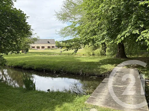 Maison 5 pièces 296 m²