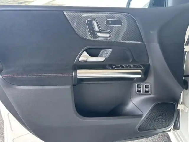 Mercedes Classe B 250 e amg line — photo 42