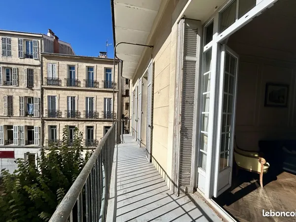 Appartement 7 pièces 215 m²