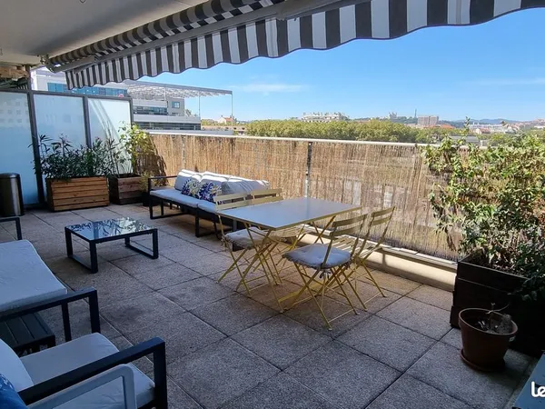 Superbe T3 lumineux de 70m² - Terrasse exceptionnelle de 38m² - Vue Parc de la Tête d'Or