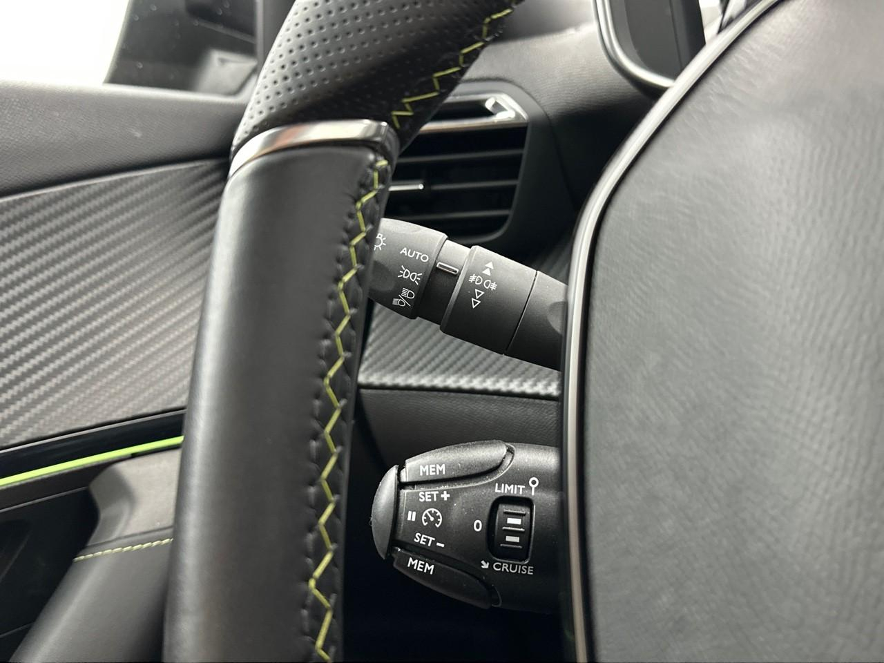 Peugeot 2008 puretech 130 s&s bvm6 gt — photo 20