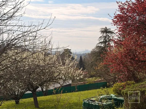 SAINT DIDIER AU MONT D'OR terrain constructible avec vue sur Lyon et la verdure