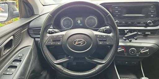 Hyundai i20 1.2 i 84 - Initia – 2023 – 71801 km – Essence – Boîte Manuelle — photo 38