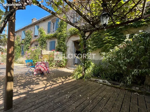Maison 6 pièces 195 m²