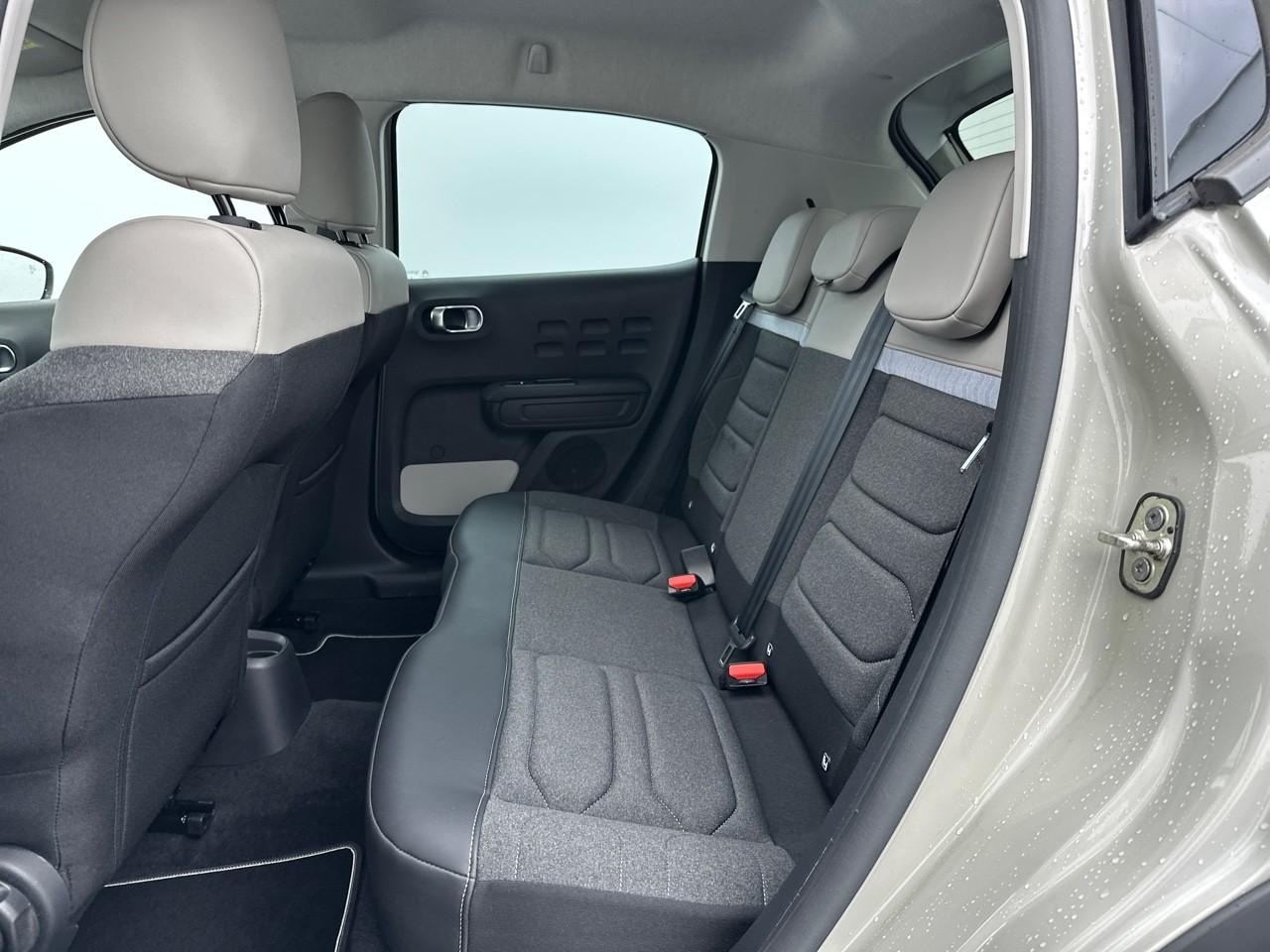 Citroën C3 puretech 110 s&s bvm6 saint james — photo 12