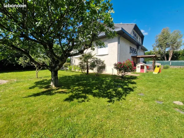 T6 137 m² / 5 ch. / jardin 65 m² / garage