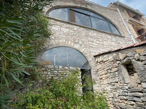 Vente maison ancienne dans village classe village de caractere tres belle exposition terrasse panora