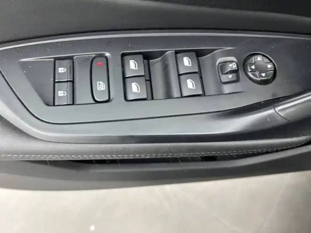Peugeot 408 puretech 130 ch s&amp;s eat8 — photo 35