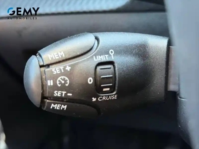 Peugeot 208 puretech 75 s&amp;s bvm5 — photo 32