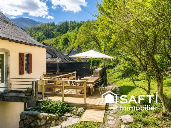 MAISON FAMILIALE de 200m² AVEC JARDIN ET GARAGE