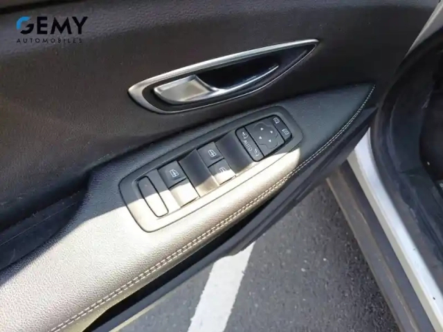 Renault Scenic tce 140 fap — photo 14