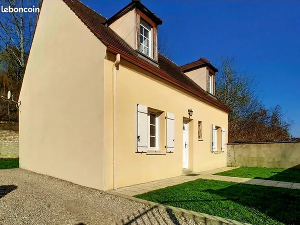 Maison individuelle 3 ch grand jardin clos Vauciennes accès N2 direct