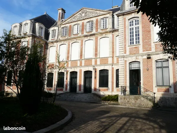 Stationnement Location Abbeville   8500€