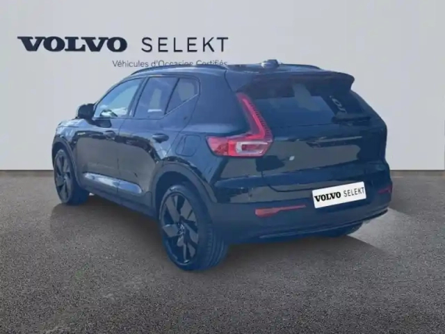 Volvo Ex40 single extended range 252ch black edition — photo 3