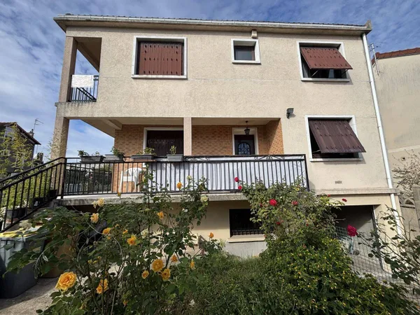 Maison 7 pièces 143 m²