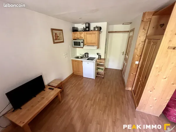 Studio 1 pièce 21 m²