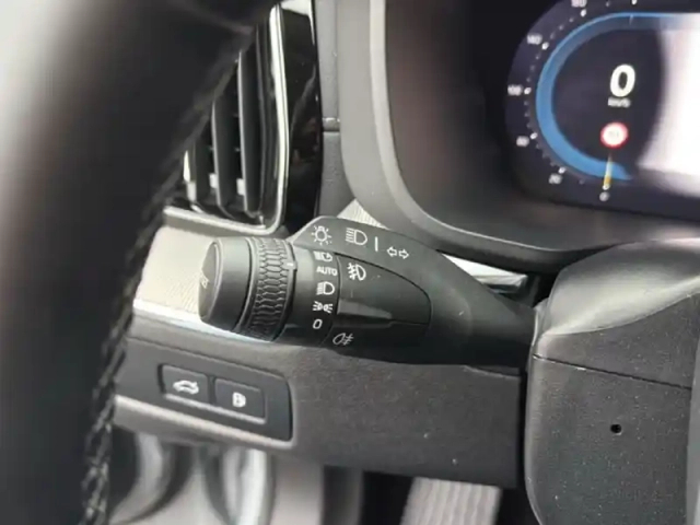 Volvo Xc60 t6 awd hybride rechargeable 253 ch+145 ch geartronic 8 — photo 19