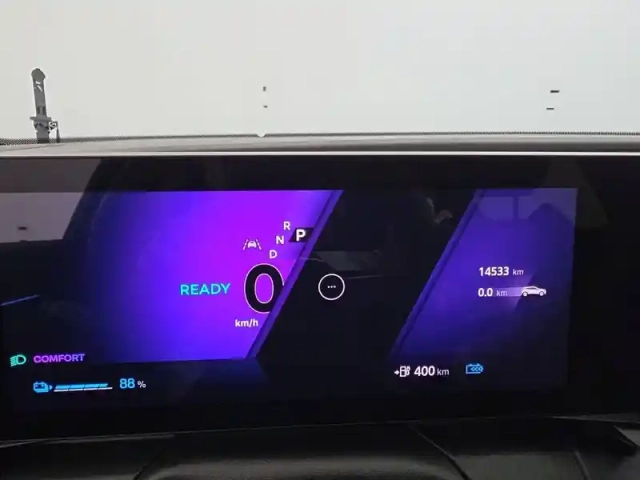 Renault Megane e-tech 220 ch autonomie confort gsr2 — photo 30