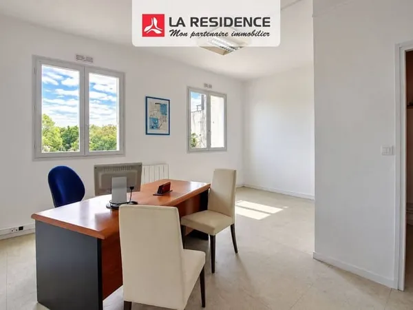 Bureaux 105 m²