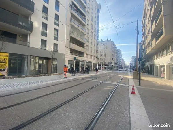 Commerce santé 30 m²