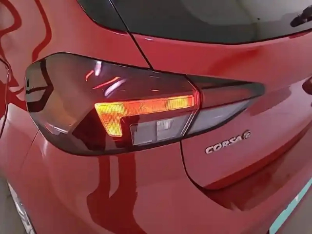Opel Corsa electrique 136 ch &amp; batterie 50 kwh — photo 17