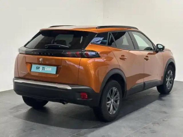 Peugeot 2008 1.2  100 style carplay / radar / régulateur — photo 7