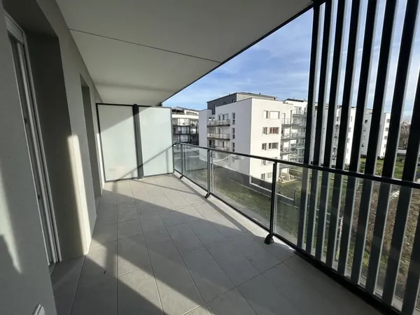 PROCHE GARE - APPARTEMENT TYPE 3 de 69m2 + TERRASSE 16m2