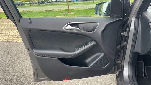 Mercedes Classe B 180 122 7G-DCT - Inspiration – 2018 – 89870 km – Essence – Boîte Automatique — photo 22