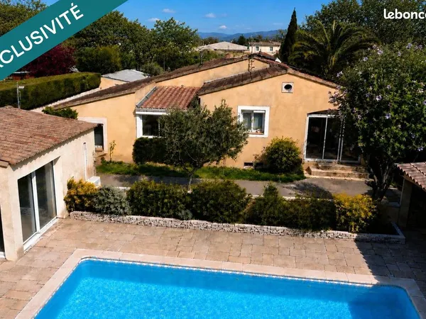 Propriété 6 pièces 163 m²
