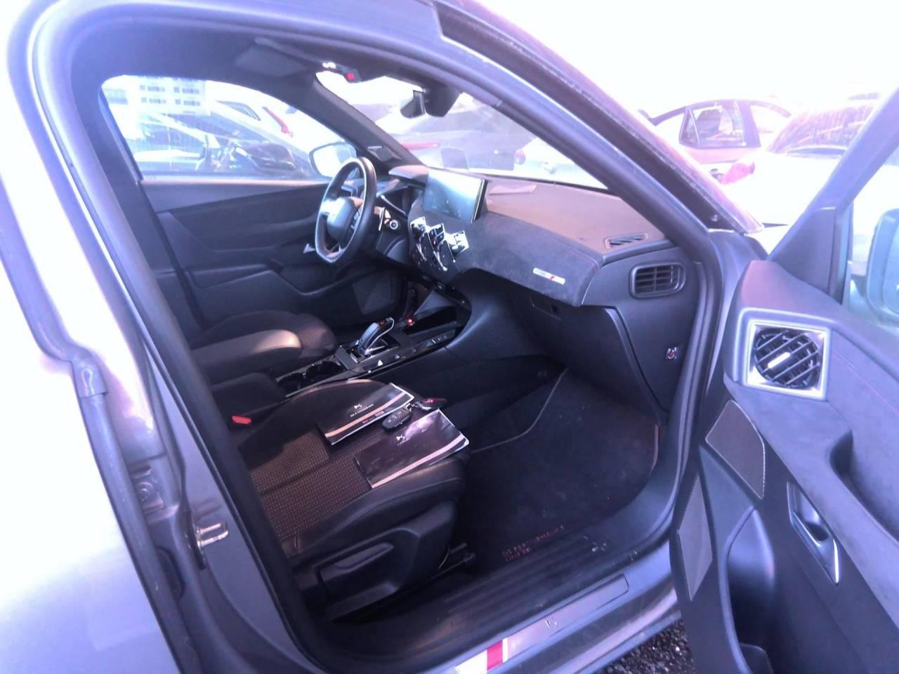 Ds Ds 3 bluehdi 130 eat8 performance line+ — photo 14