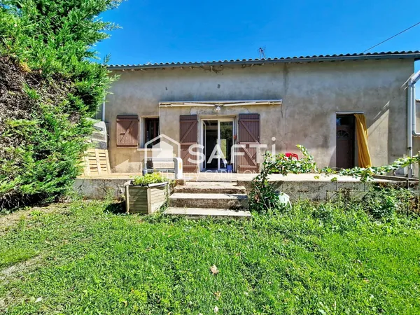 Charme de l'ancien, beaux volumes, quatre chambres