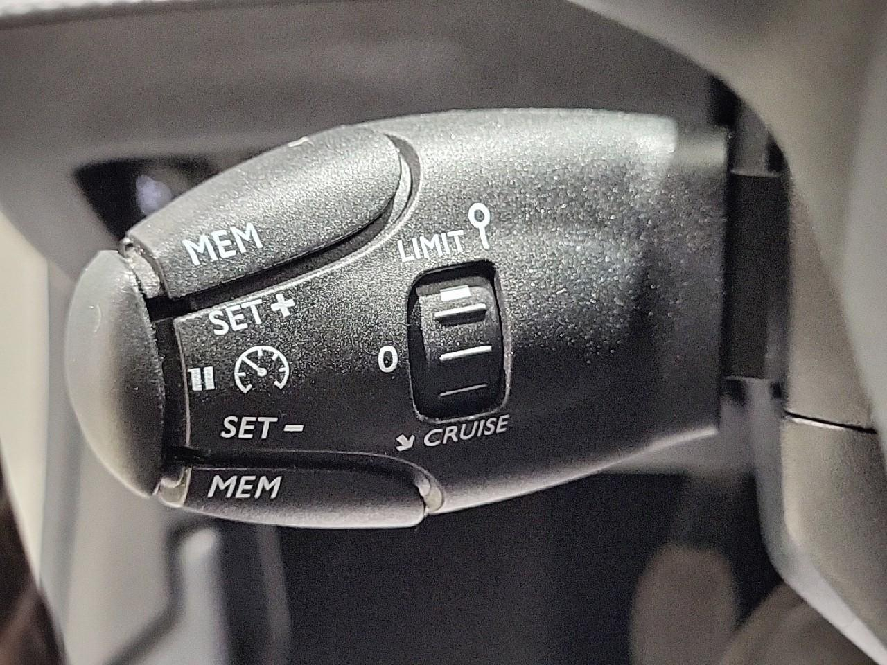 Peugeot 208 puretech 75 s&s bvm5 active pack — photo 22