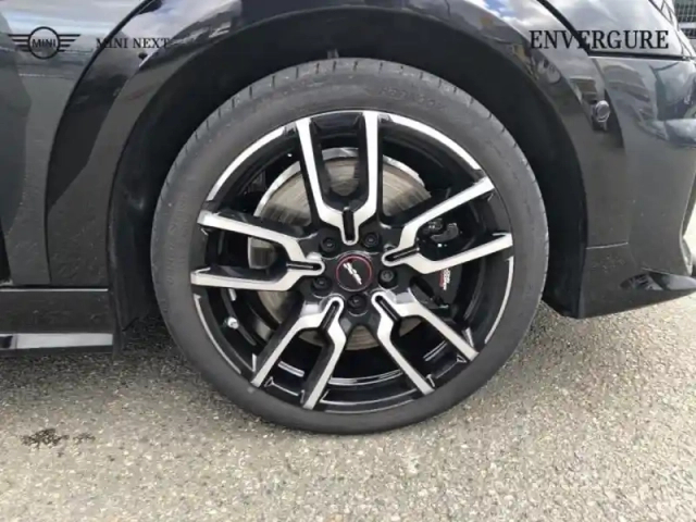 Mini Cooper 3 portes s 204ch jcw dkg7 — photo 8