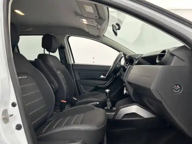 Dacia Duster blue dci 115 4x2 — photo 23