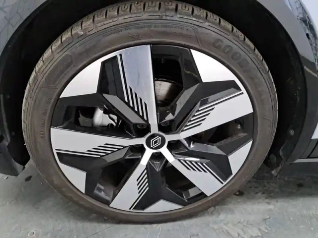 Renault Megane e-tech 220 ch autonomie confort gsr2 — photo 105