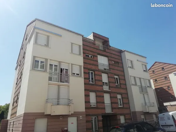 Location T4 en duplex rue Charles de Seze