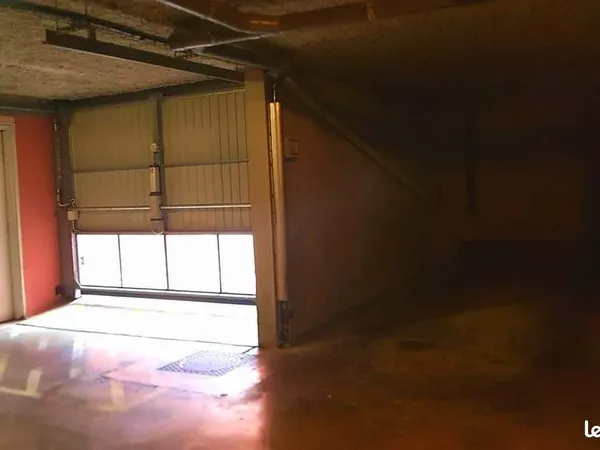 Particulier loue box en sous-sol pour parking - Port Ariane