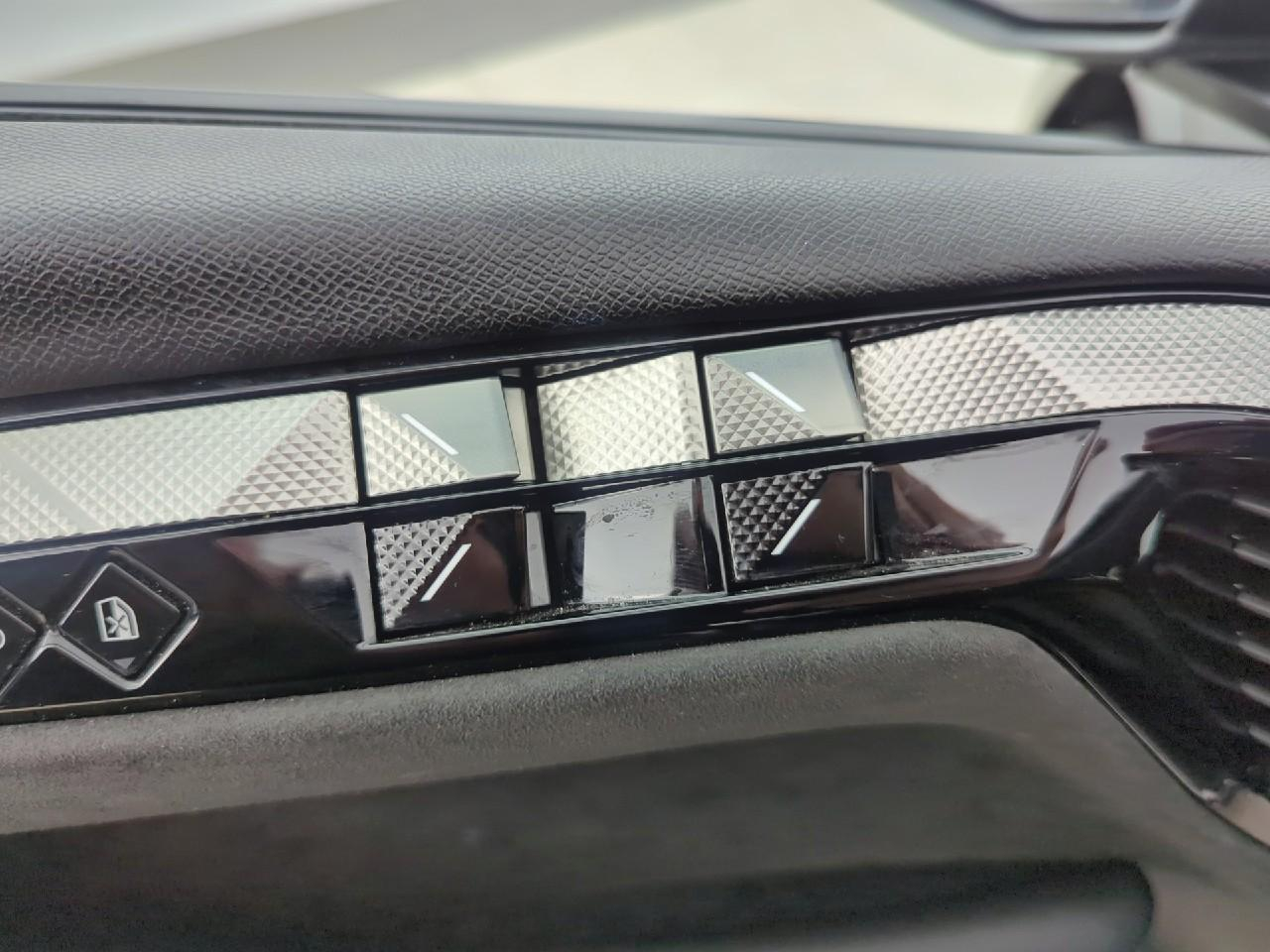 Ds Ds 4 bluehdi 130 eat8 etoile - alcantara — photo 22