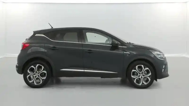 Renault Captur e-tech plug-in 160 - 21 — photo 30