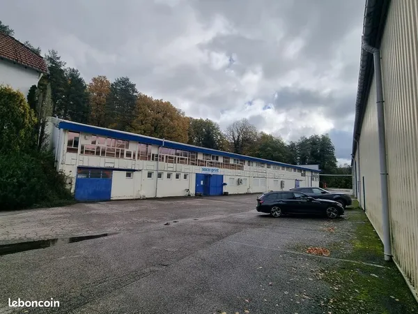 Local d'activité 3 563 m²