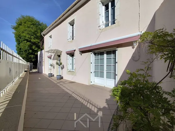 Maison 5 pièces 151 m²