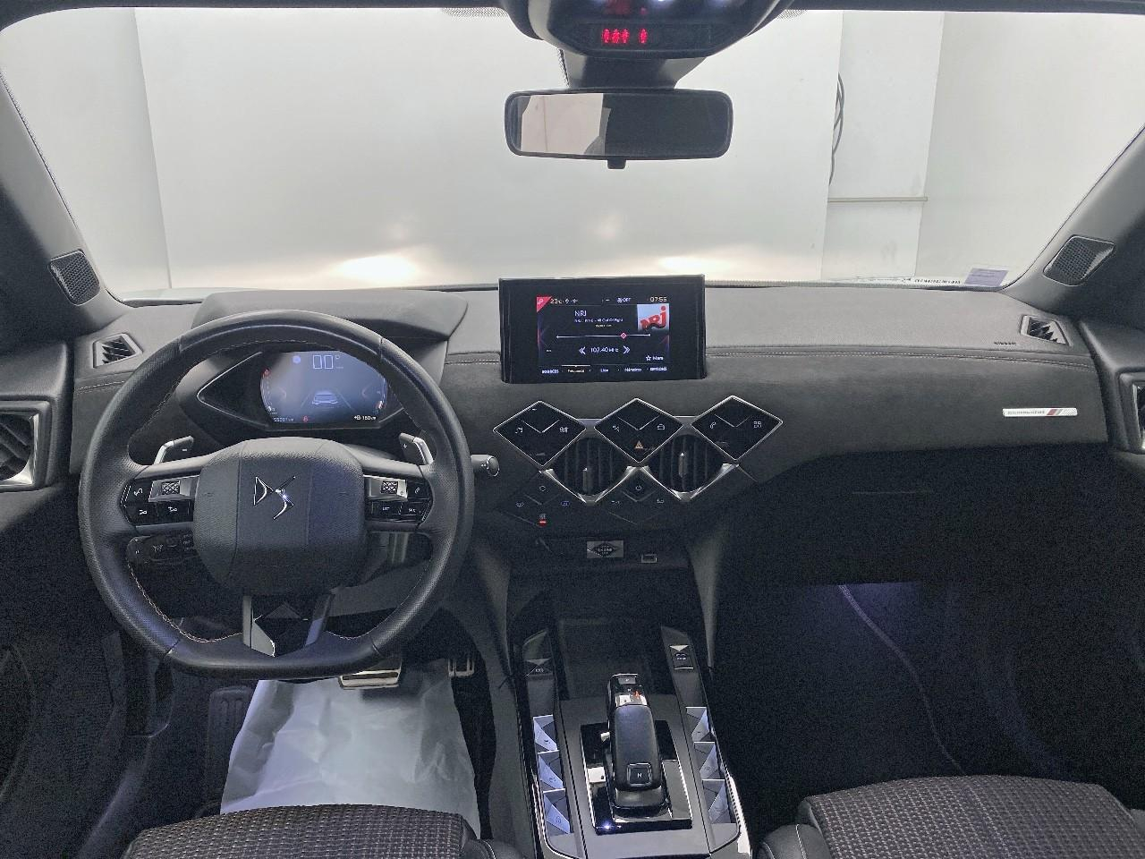 Ds Ds 3 crossback puretech 130 eat8 performance line — photo 8