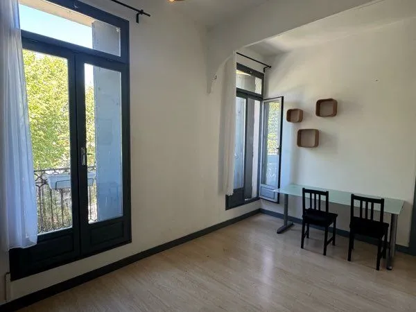 Particulier vends appartement 53m2 entre écusson et beaux arts