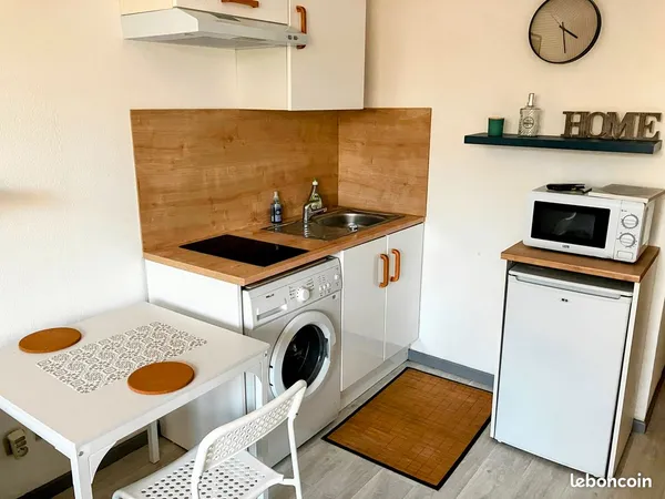Studio meublé rénové 21m² Belfort - charges incl