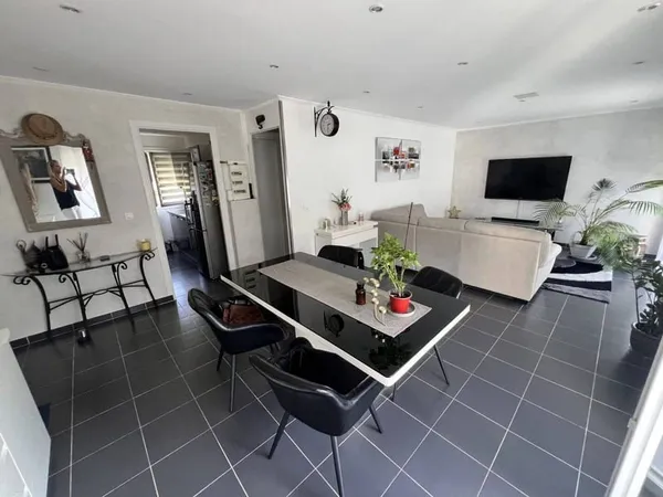 Appartement 4 pièces 90 m²